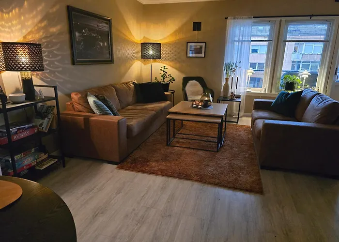 Koselig Og Moderne Leilighet, Meget Sentralt I Narvik Med Gratis Parkering!