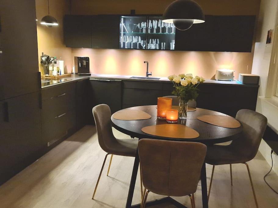 Koselig Og Moderne Leilighet, Meget Sentralt I Med Gratis Parkering! Leilighet
